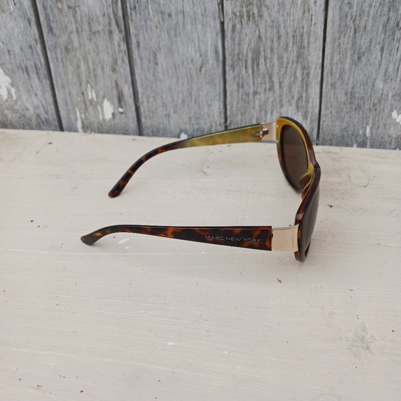 Marc New York Sunglasses Women Polarized Tortoise Wrap Shield Shades - Picture 3 of 8